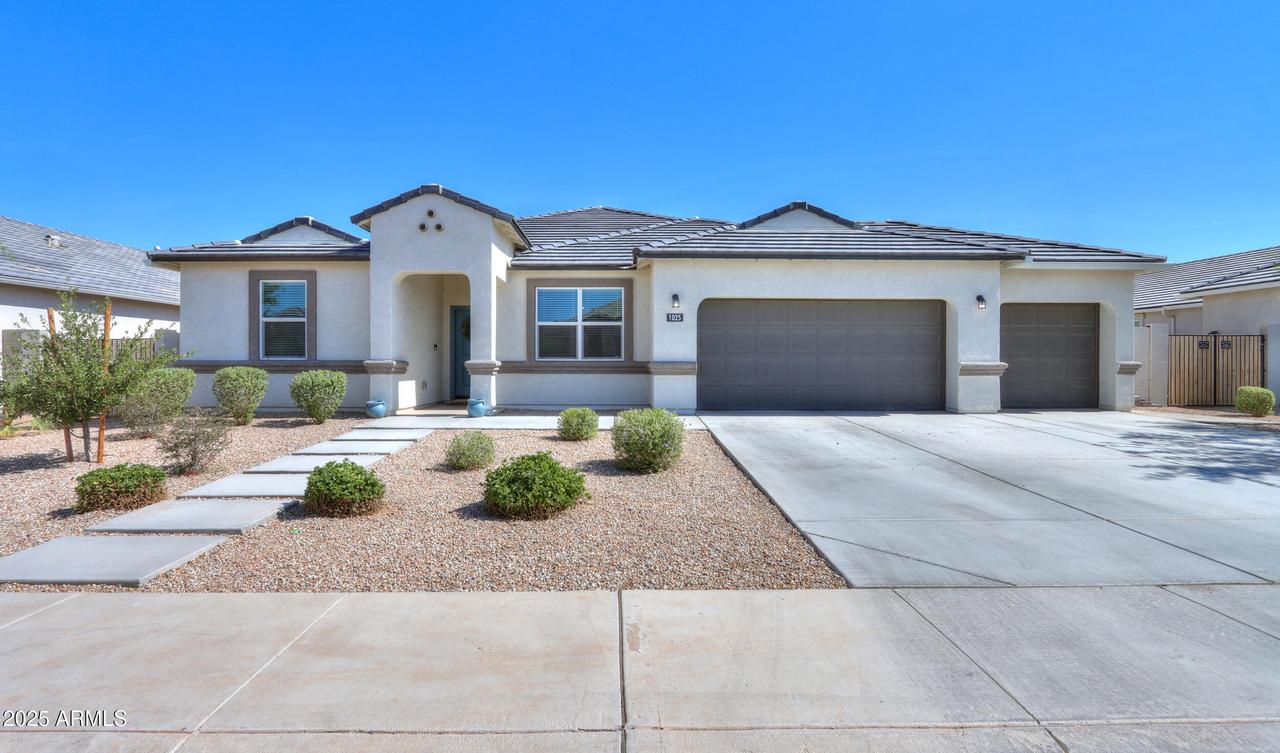 1025 W Castle Ct., Casa Grande, AZ 85122