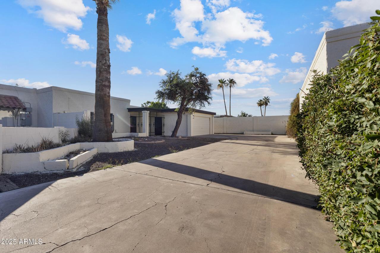 3218 W Clinton St., Phoenix, AZ 85029