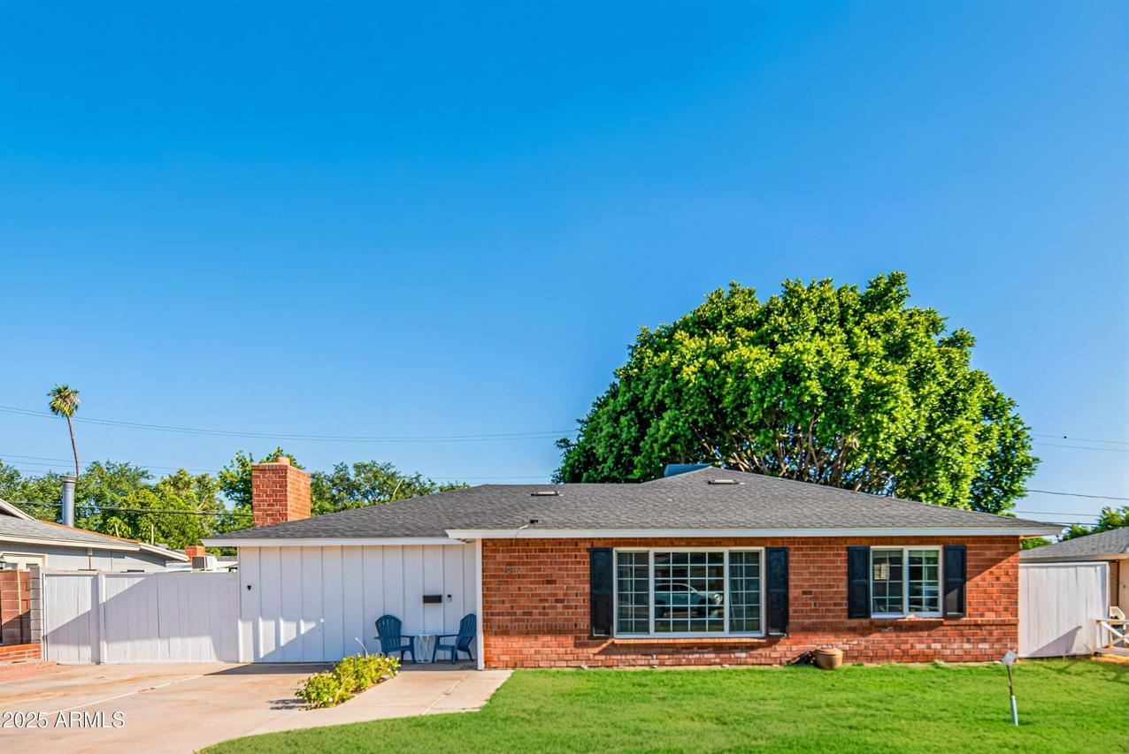 1909 E Bethany Home Rd., Phoenix, AZ 85016