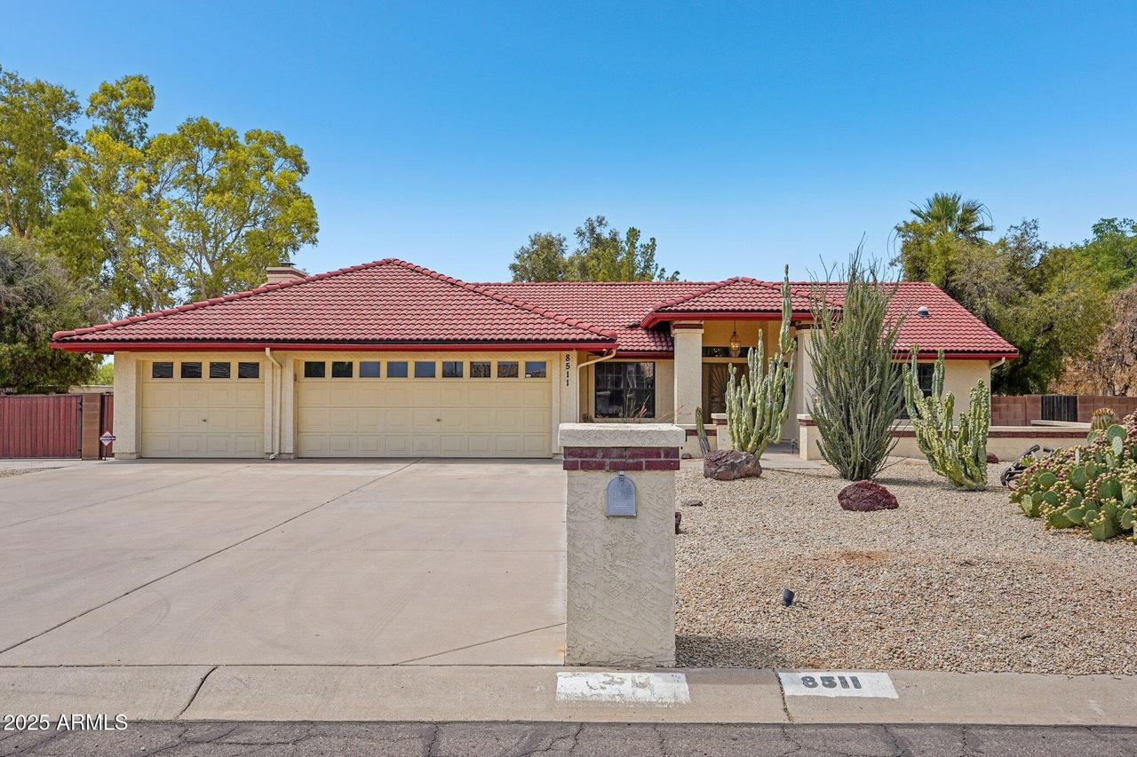 8511 W Via Montoya Dr., Peoria, AZ 85383
