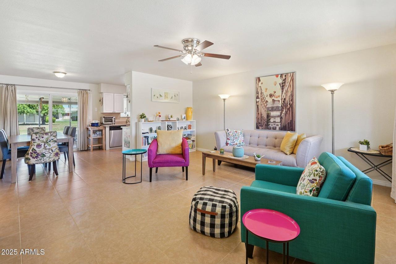 10431 W Roundelay Cir., Sun City, AZ 85351