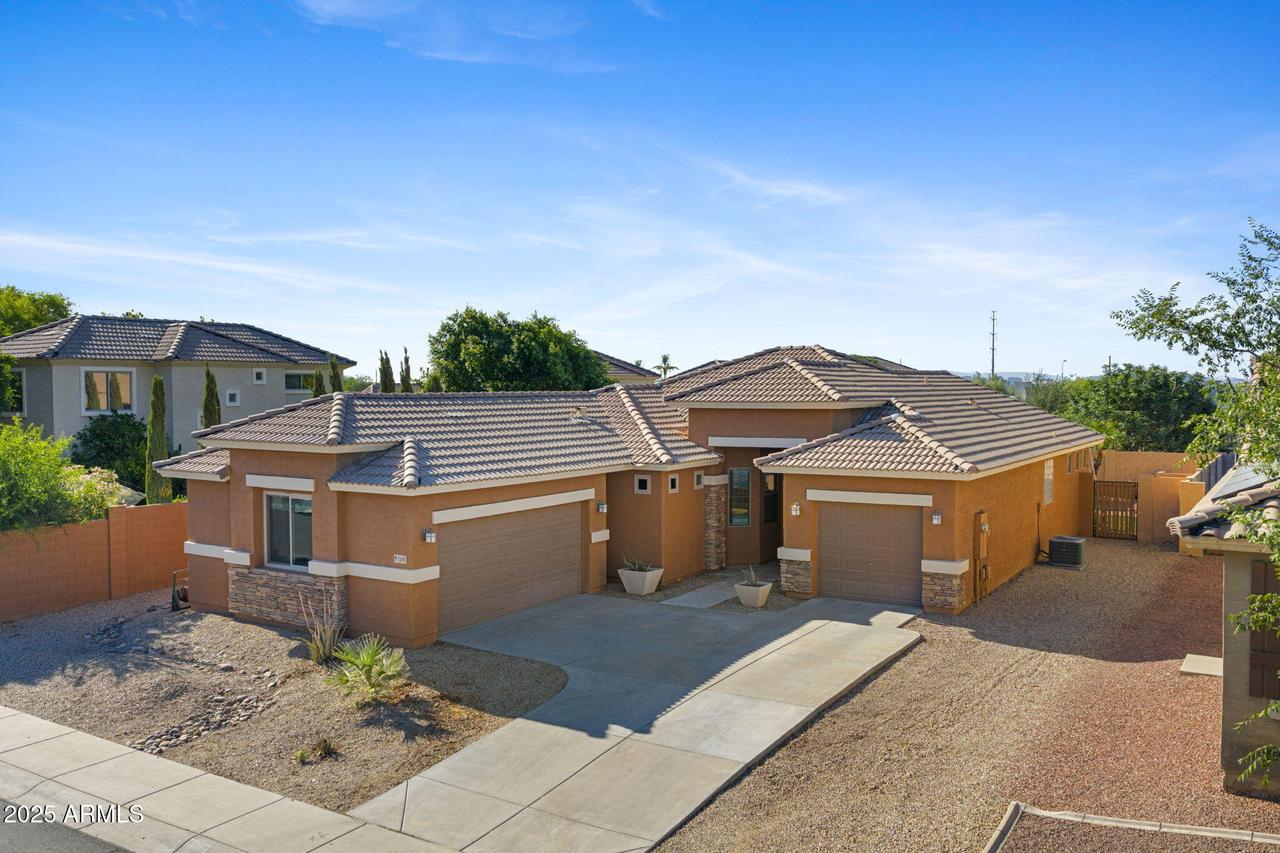 1506 E Branham Ln., Phoenix, AZ 85042