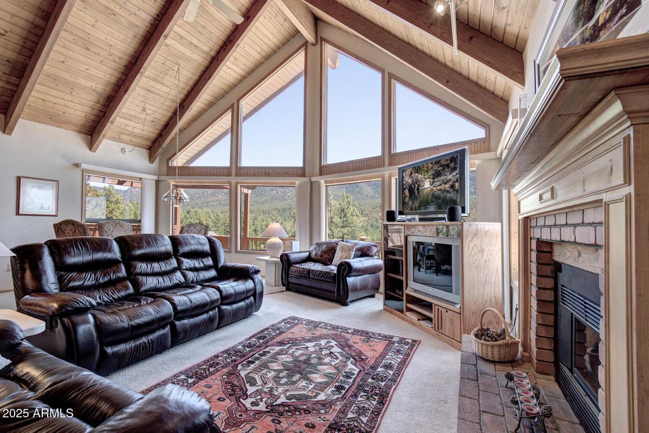 5000 N Trails End Dr., Pine, AZ 85544