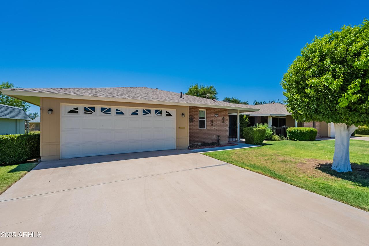 10513 W Roundelay Cir., Sun City, AZ 85351