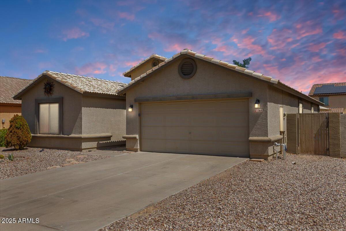 1564 E Leaf Rd., San Tan Valley, AZ 85140