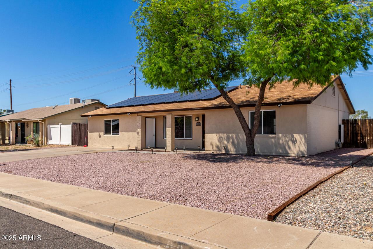 4134 W Camino Acequia, Phoenix, AZ 85051