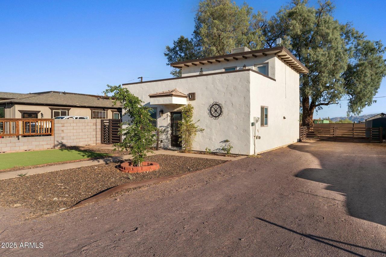 21647 W Laura St., Wittmann, AZ 85361