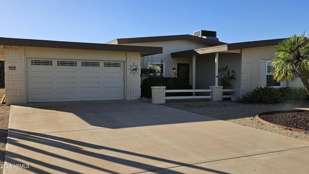 10626 W Welk Dr., Sun City, AZ 85373