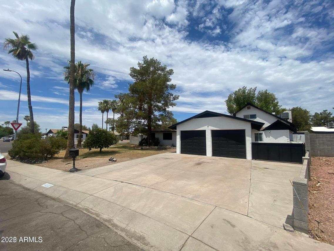 9053 N 53rd Ave., Glendale, AZ 85302