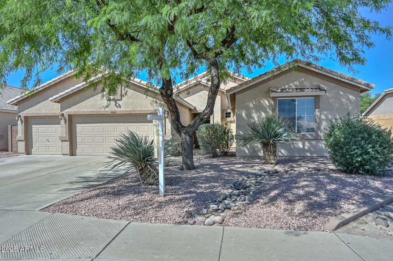 11580 N 86th Ln., Peoria, AZ 85345