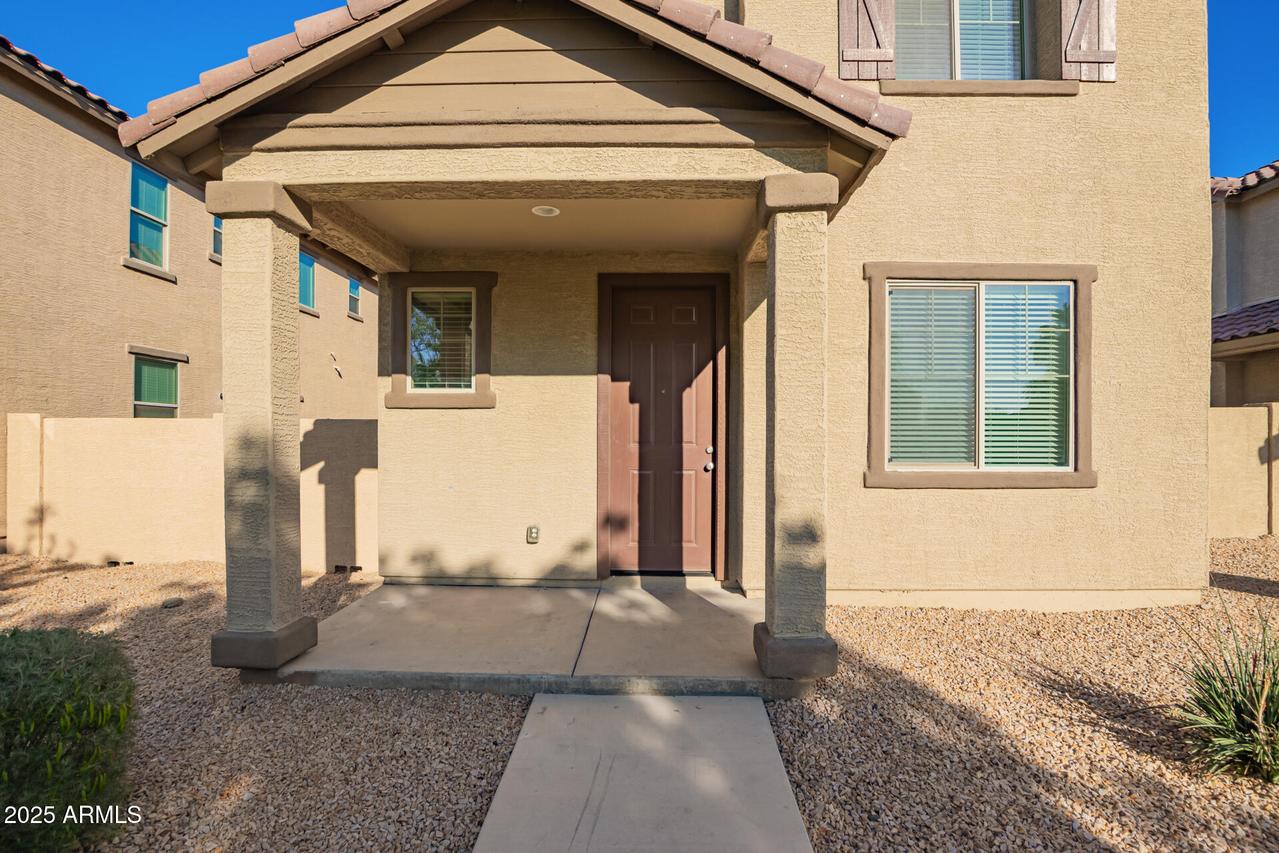 909 E Agua Fria Ln., Avondale, AZ 85323