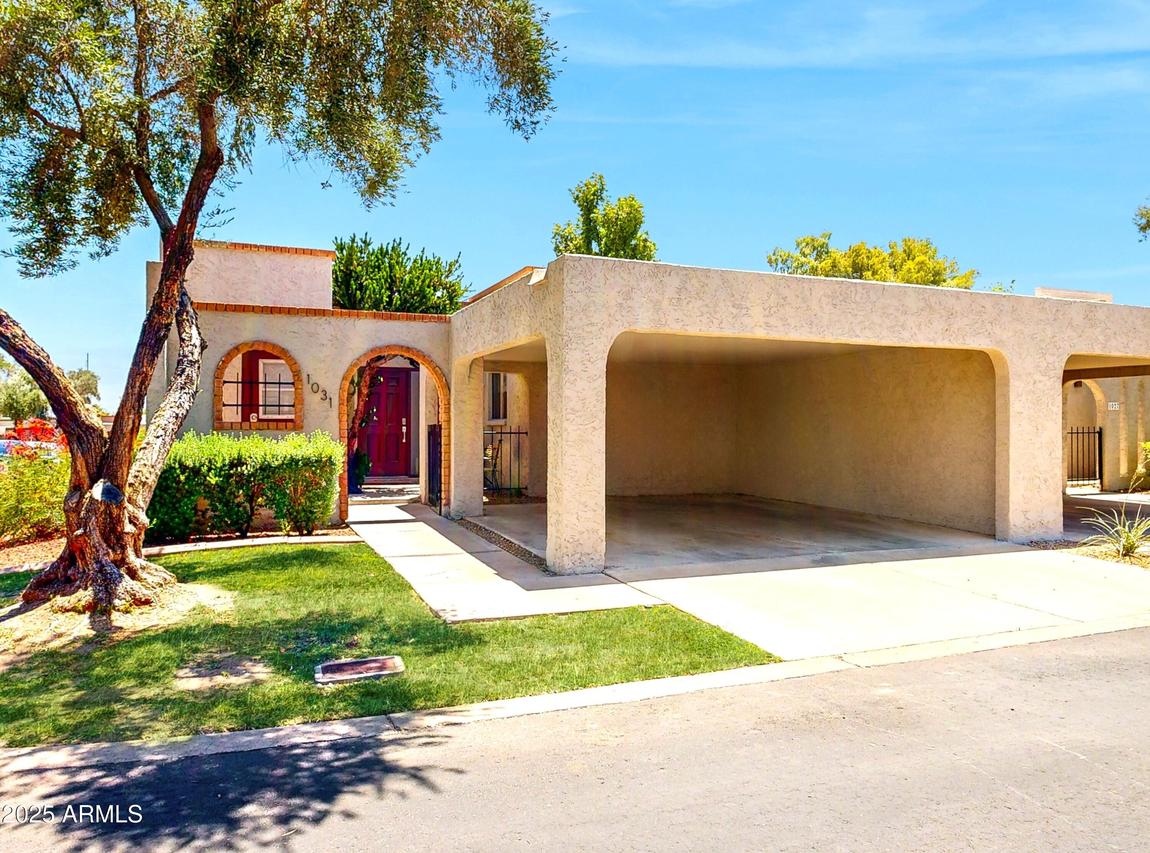 1031 E Cochise Dr., Phoenix, AZ 85020