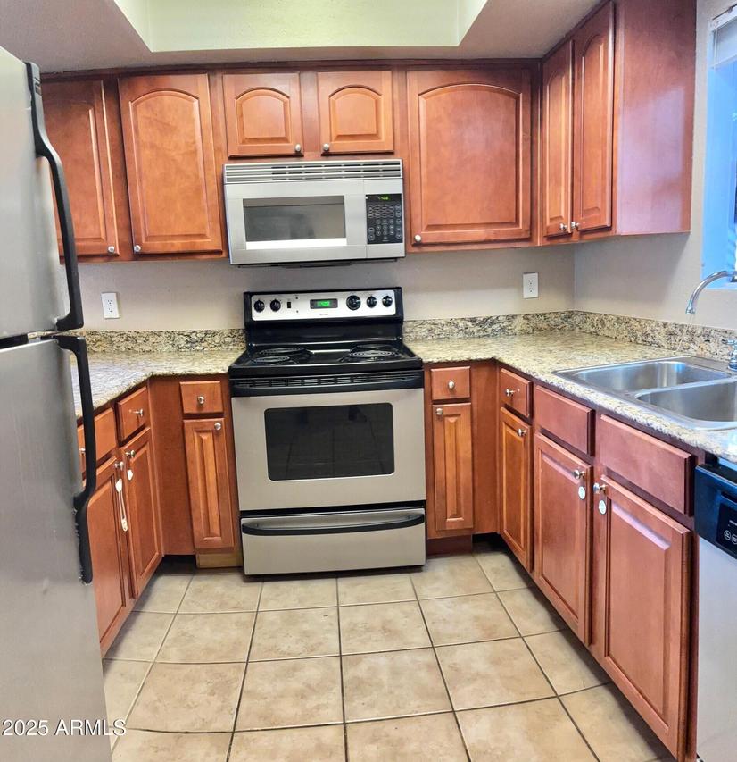 3420 W Danbury Dr. #C130, Phoenix, AZ 85053