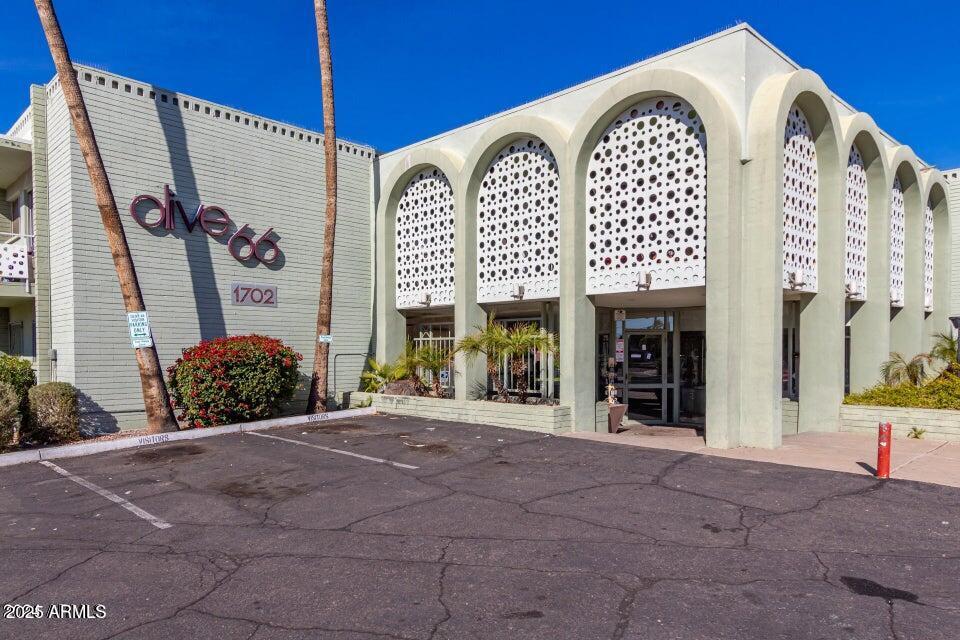 1702 W Tuckey Ln. #116, Phoenix, AZ 85015