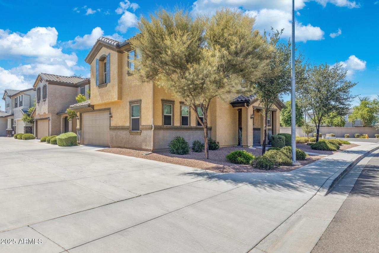 2900 S Washington St., Chandler, AZ 85286