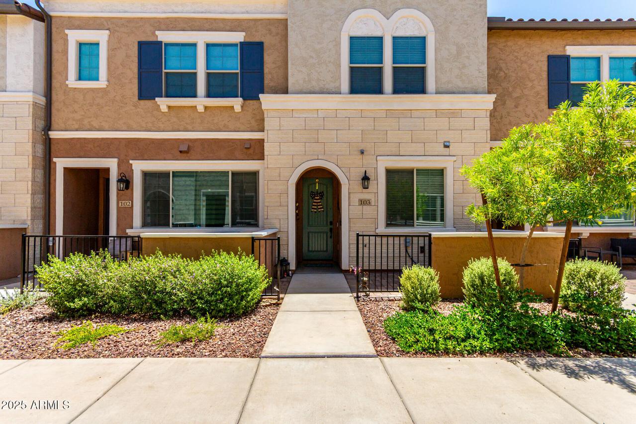 1852 E Chelsea Ln. #103, Gilbert, AZ 85295