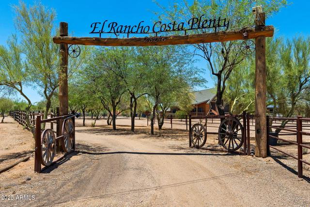 New Homes with Master Bedrooms on the 1st Floor That Attend Cactus Shadows High School: June 28th to July 4th