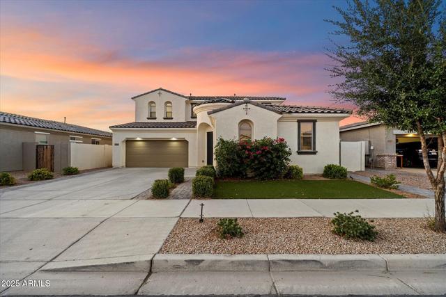 New Homes with Master Bedrooms on the 1st Floor in Queen Creek: June 28th to July 4th