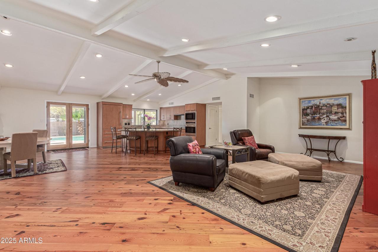 2536 E Sierra St., Phoenix, AZ 85028