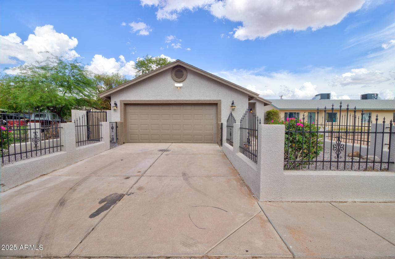 302 N Cameron Ave., Casa Grande, AZ 85122