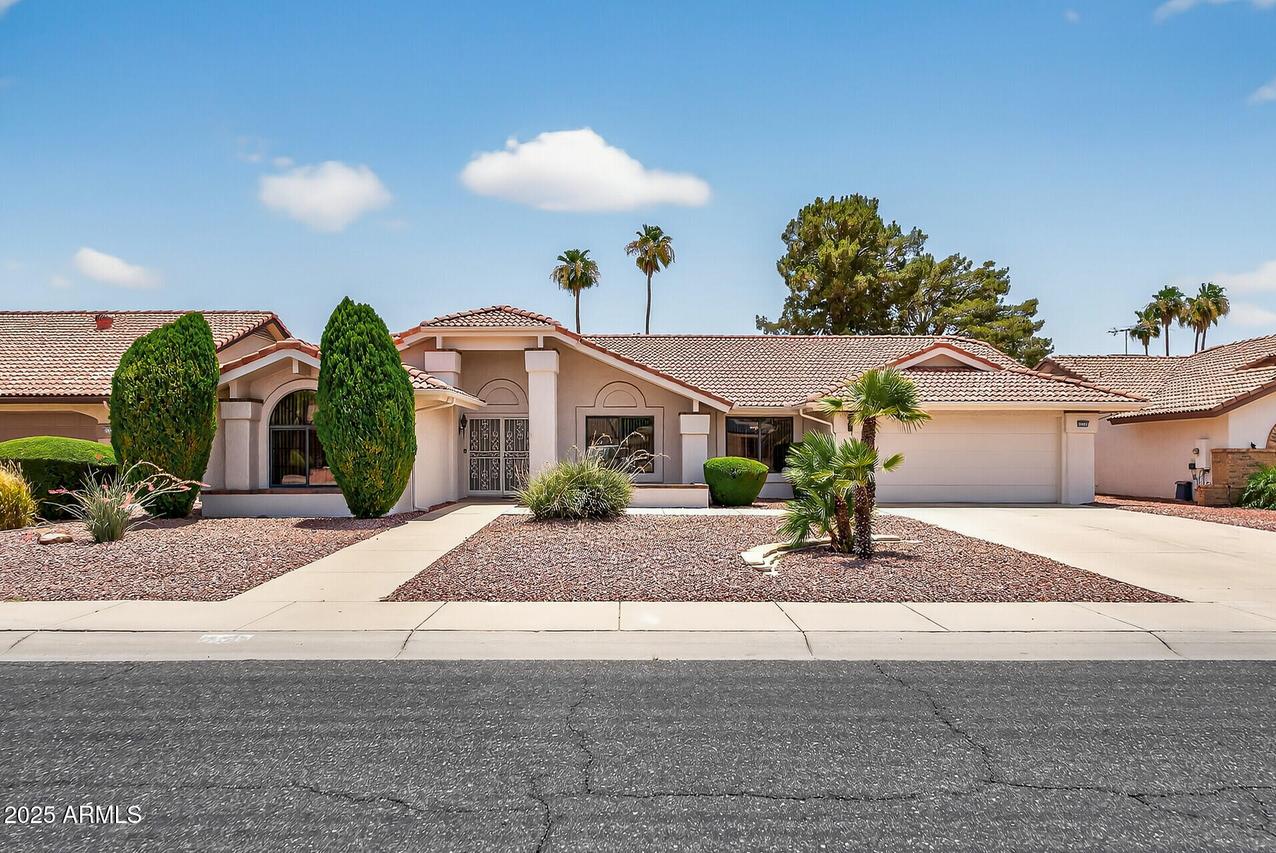 13711 W Gable Hill Dr., Sun City West, AZ 85375