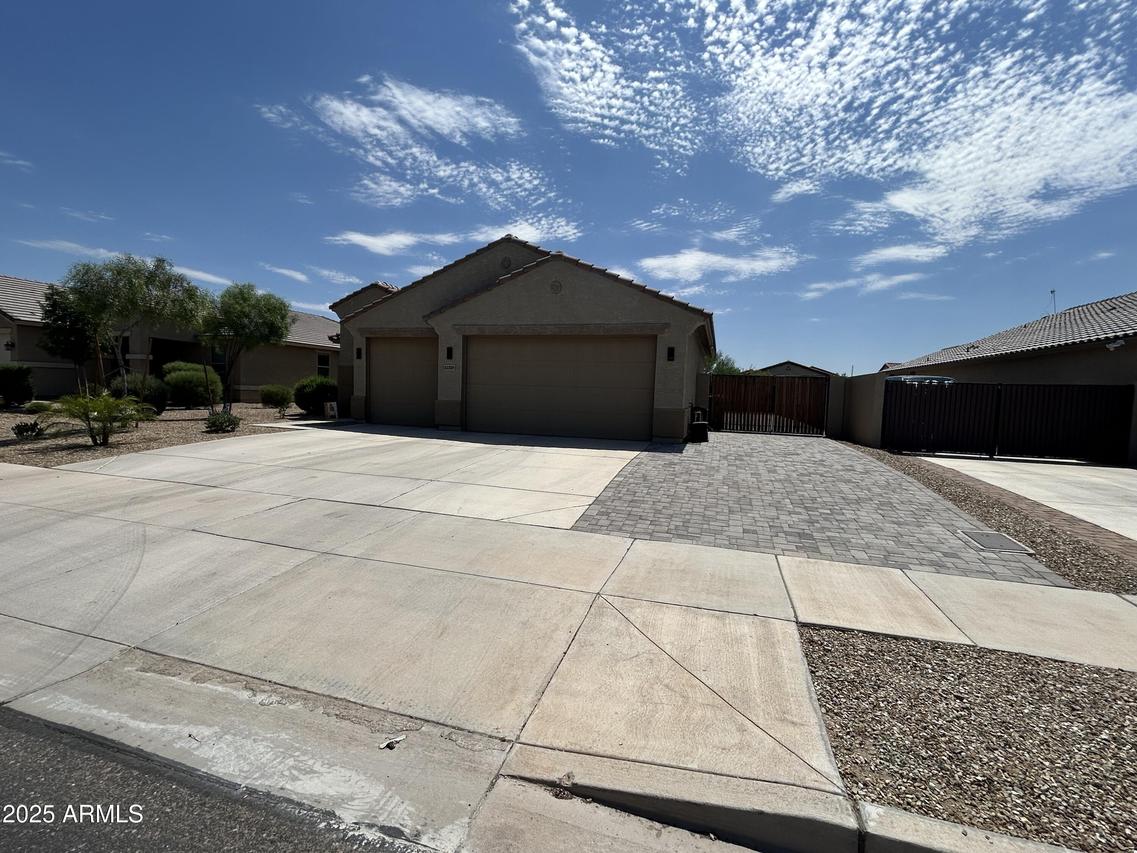 22325 N 185th Ave., Surprise, AZ 85387