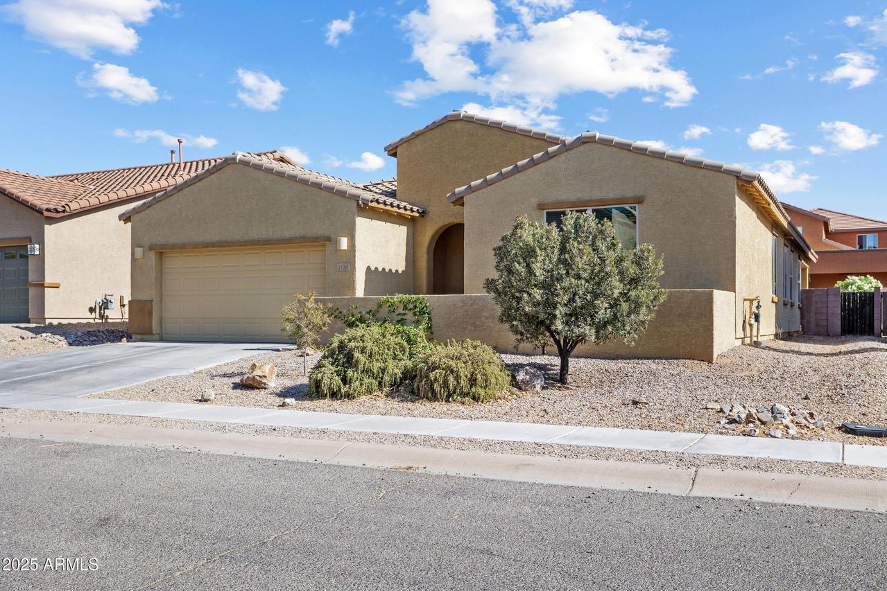 1136 E Empire Canyon Ln., Sahuarita, AZ 85629