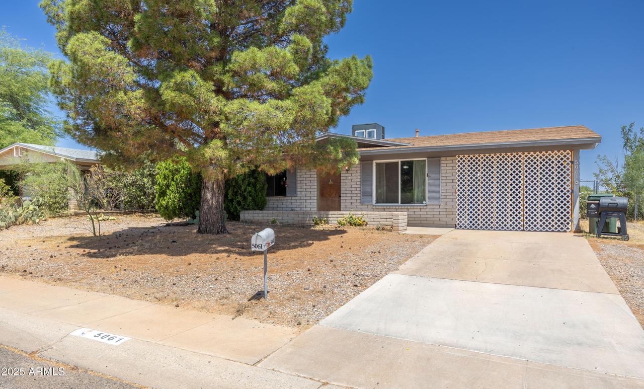 5061 E De Medici Dr., Sierra Vista, AZ 85635