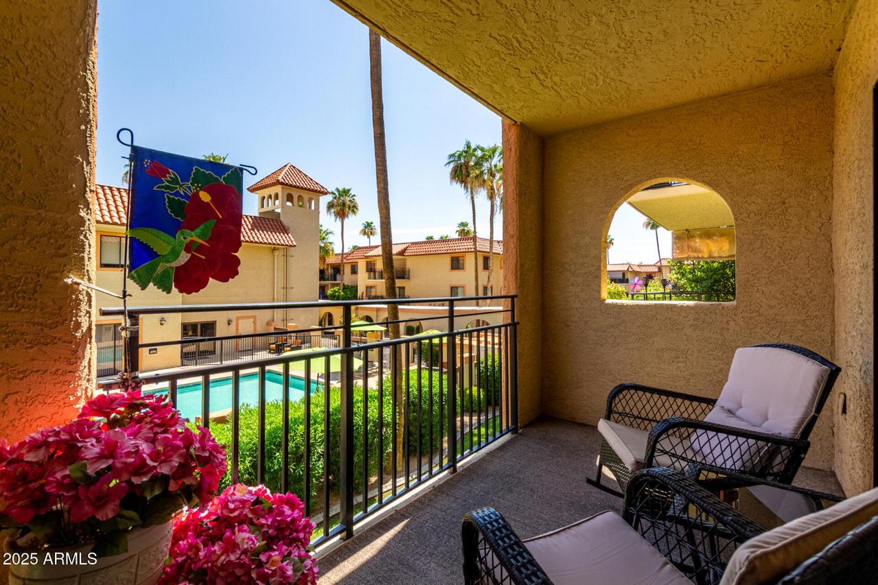 10330 W Thunderbird Blvd. #C207, Sun City, AZ 85351