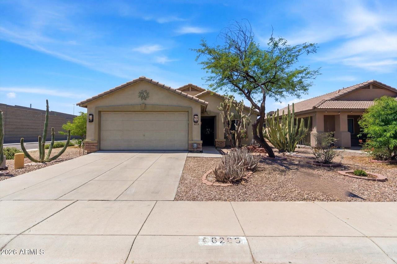 6205 W Encinas Ln., Phoenix, AZ 85043