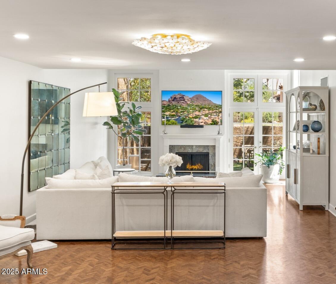 4434 E Camelback Rd. #130, Phoenix, AZ 85018