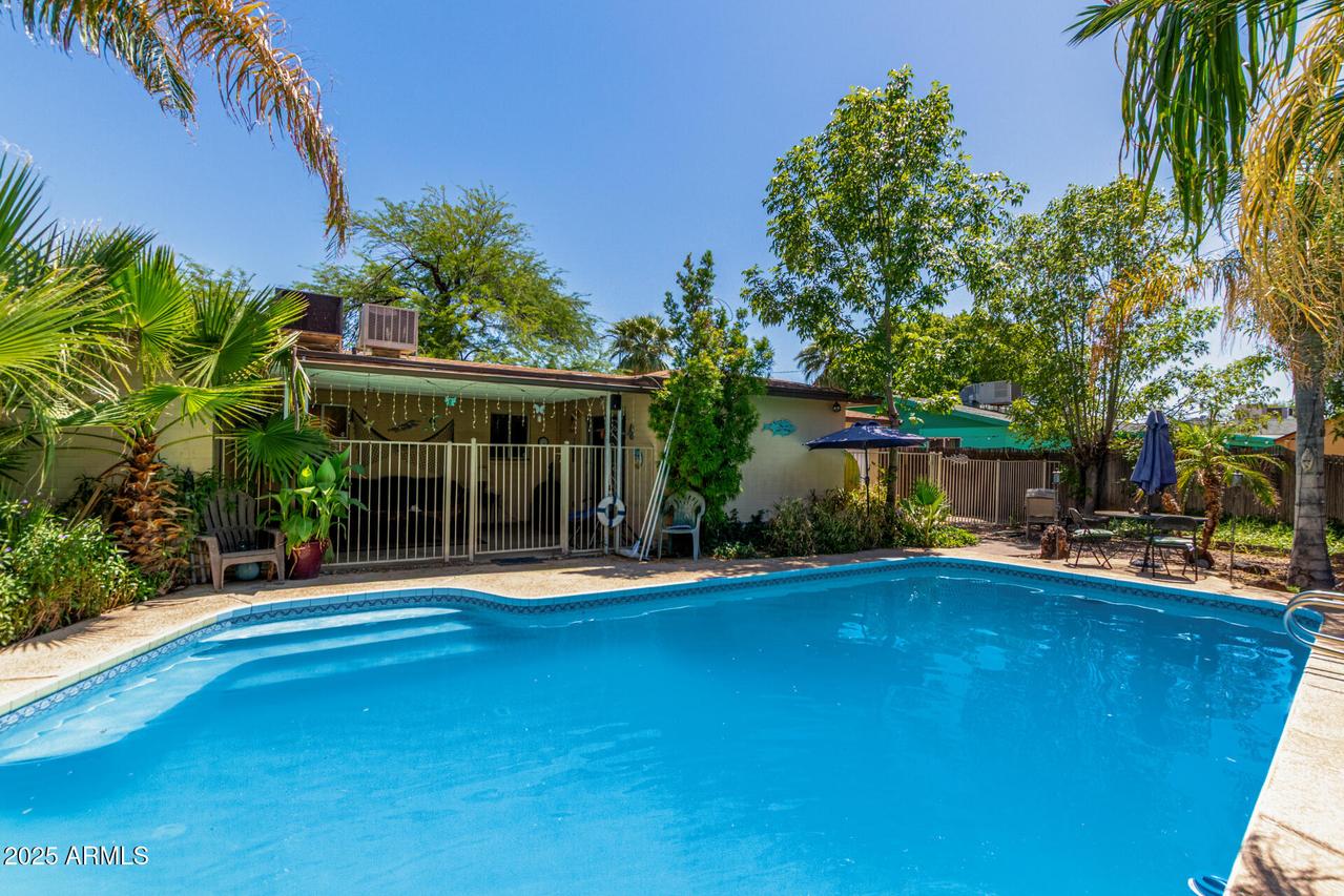 3730 W Tuckey Ln., Phoenix, AZ 85019