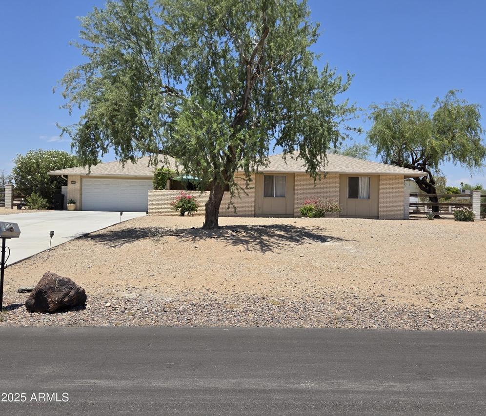 11160 W Cinnebar Ave., Sun City, AZ 85351