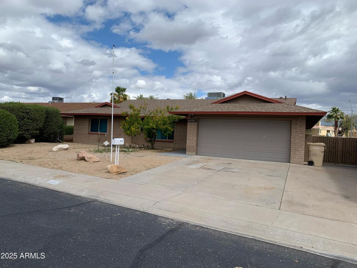 14207 N 51st Dr., Glendale, AZ 85306