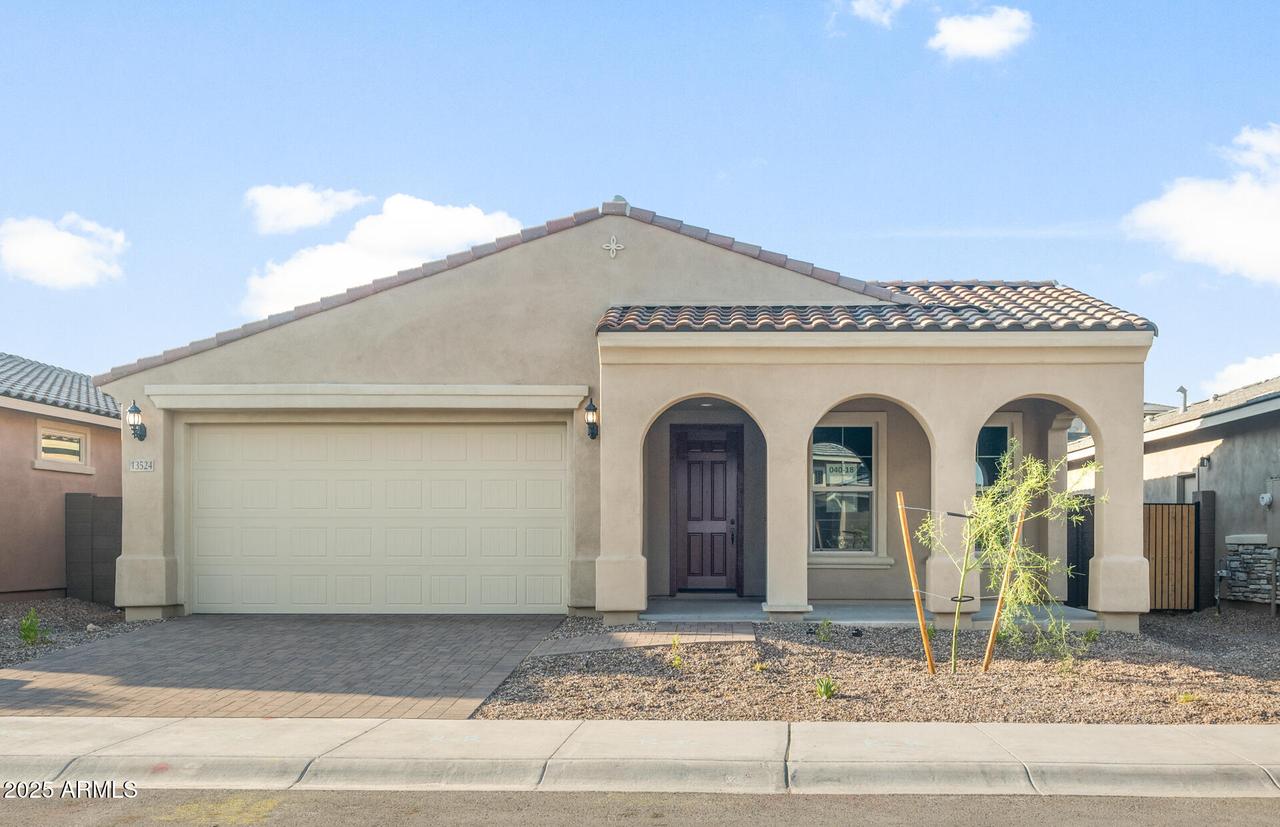 13524 W Copperleaf Ln., Peoria, AZ 85383