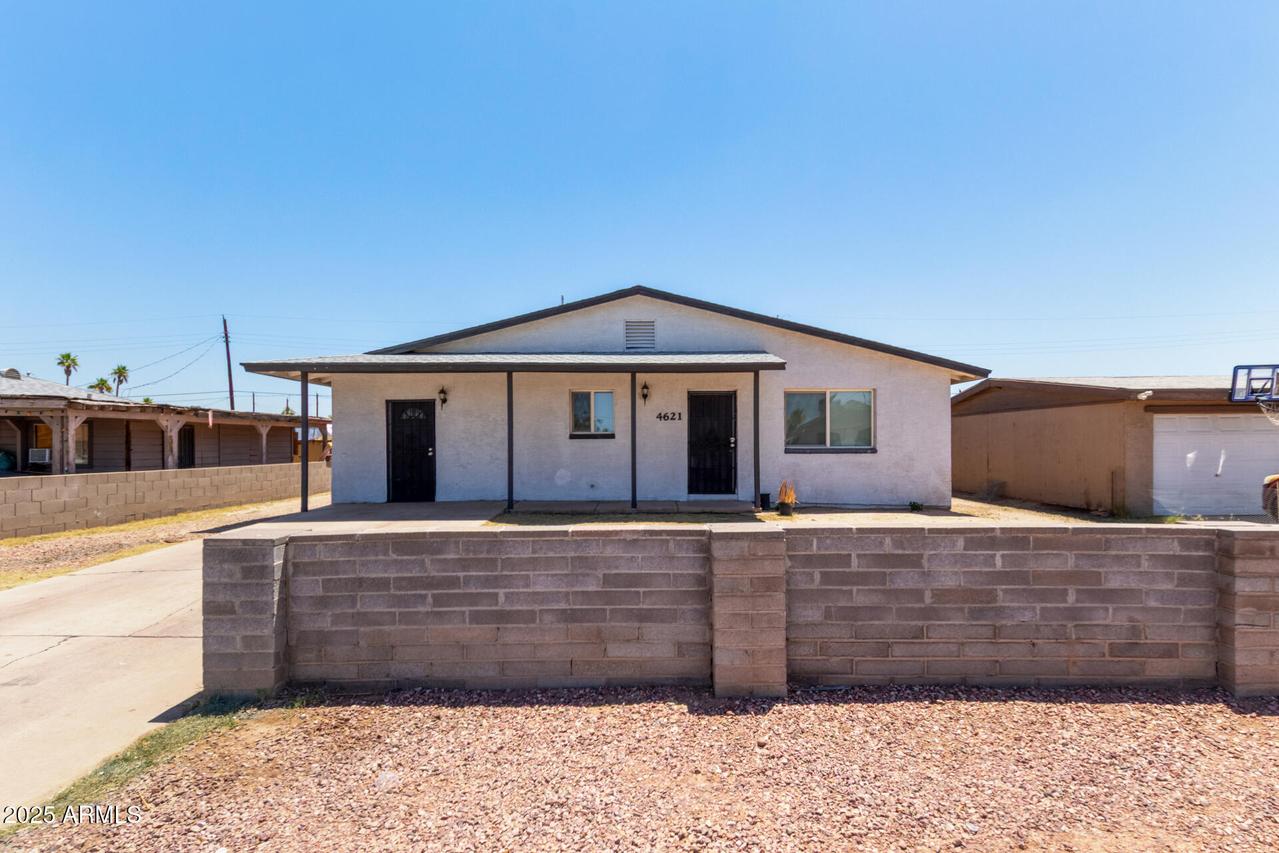 4621 S 19th St., Phoenix, AZ 85040