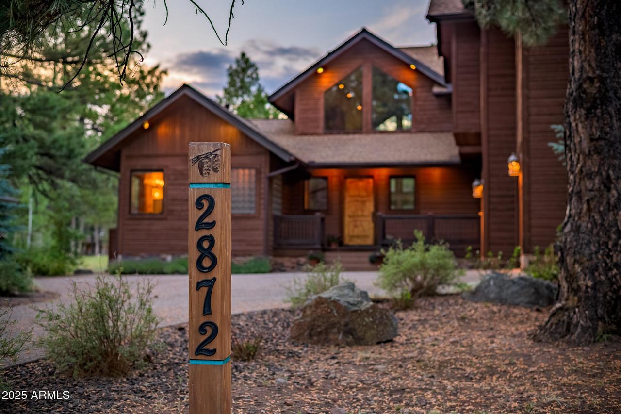 2872 Bear Howard, Flagstaff, AZ 86005