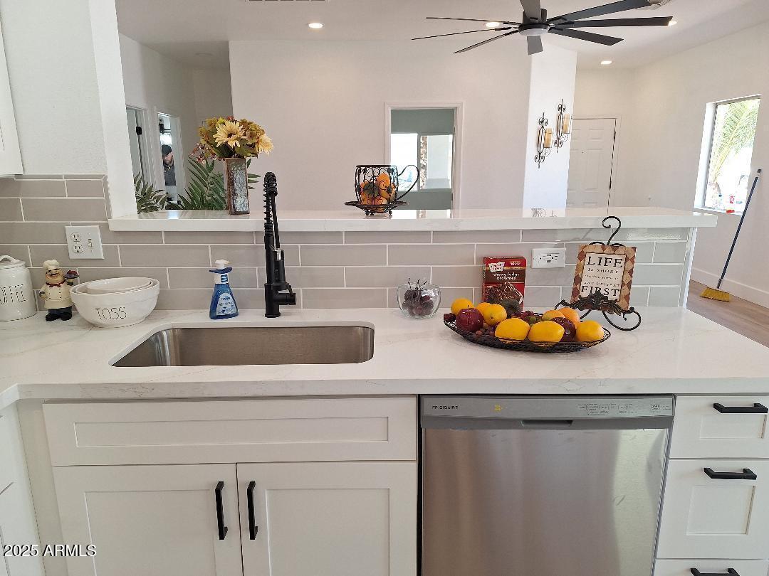 1187 E Cowboy Cove Tr., San Tan Valley, AZ 85143