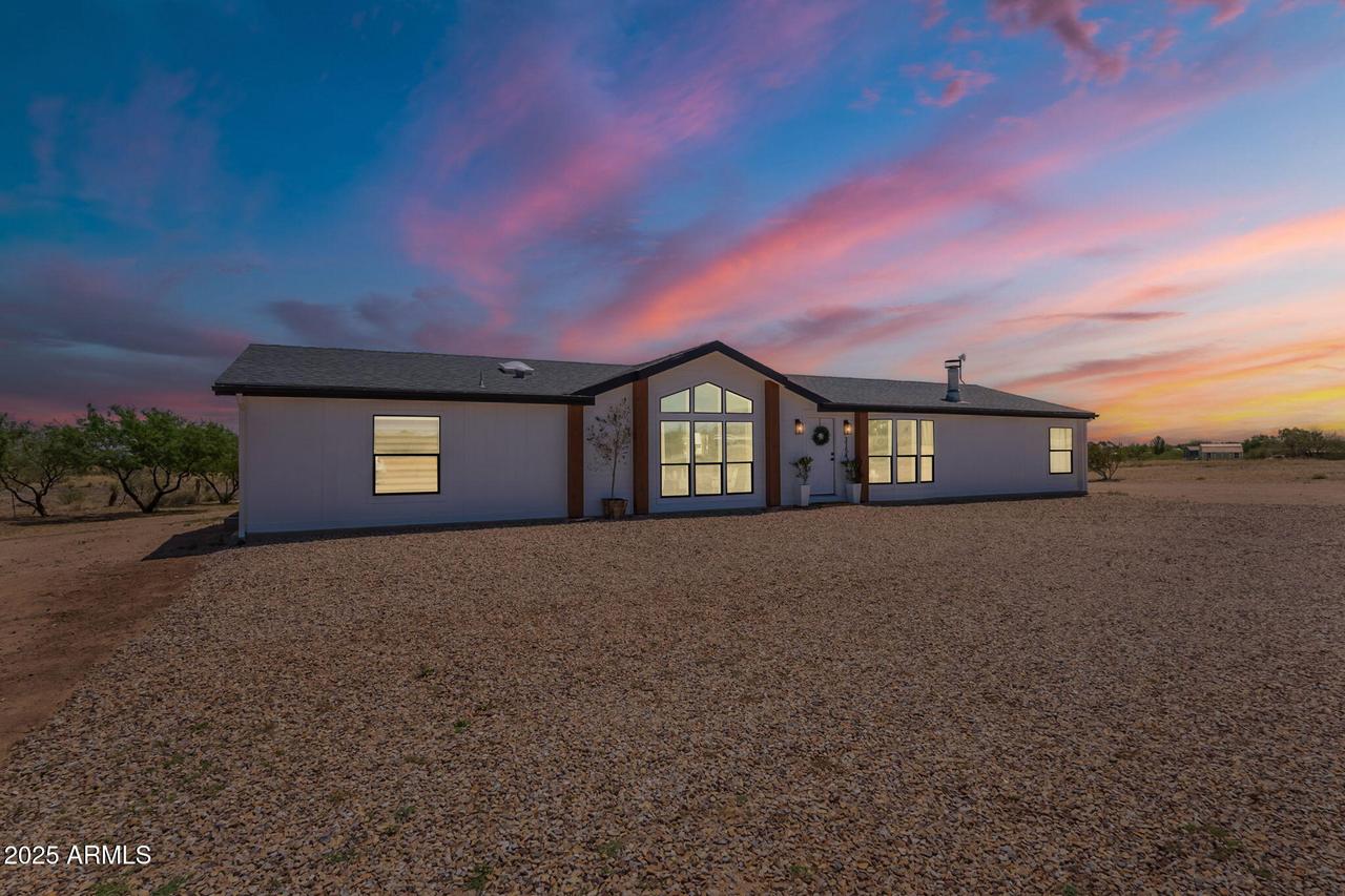 3154 W Cactus Blossom Ct., Benson, AZ 85602
