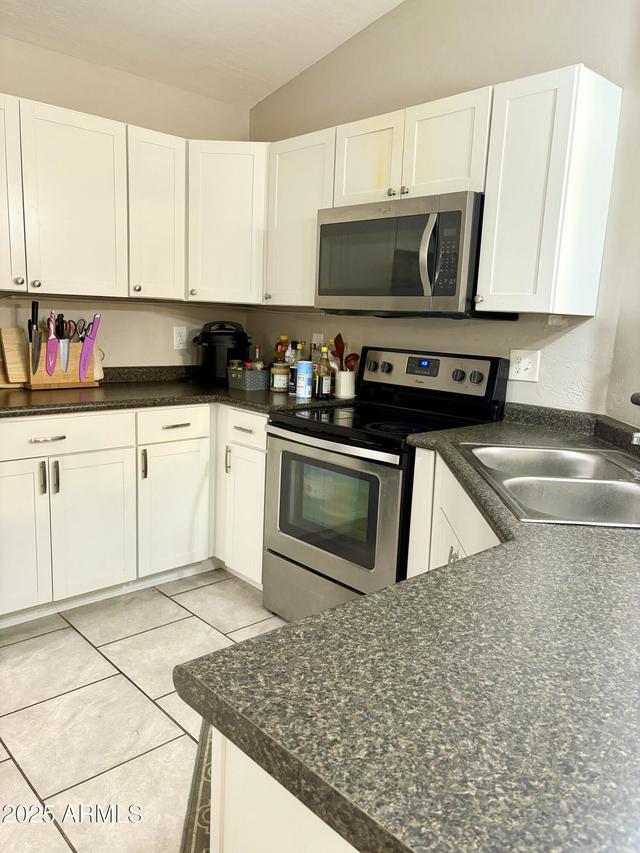 5620 S 42nd St., Phoenix, AZ 85040