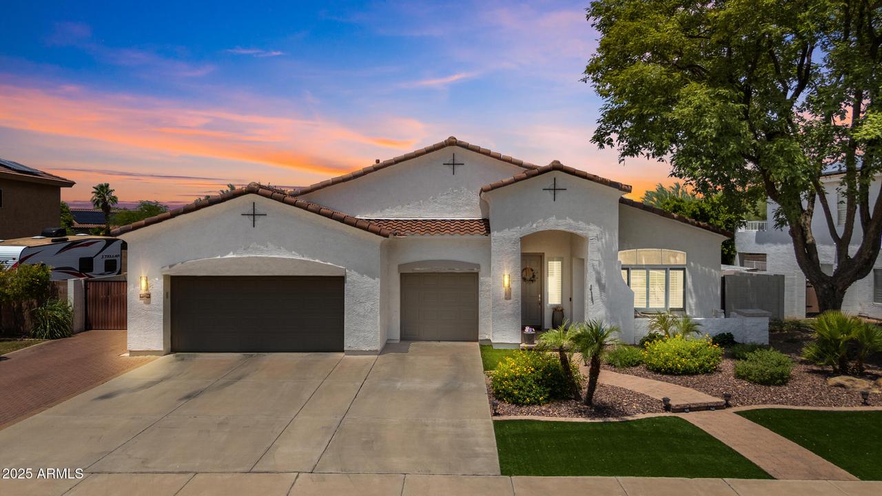 9736 W Black Hill Rd., Peoria, AZ 85383