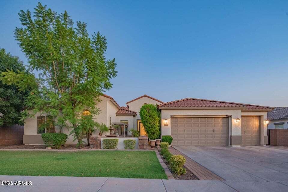 3713 E Ellis St., Mesa, AZ 85205