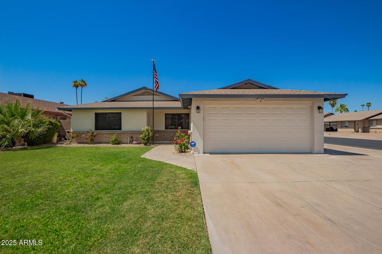 3828 W Port Au Prince Ln., Phoenix, AZ 85053