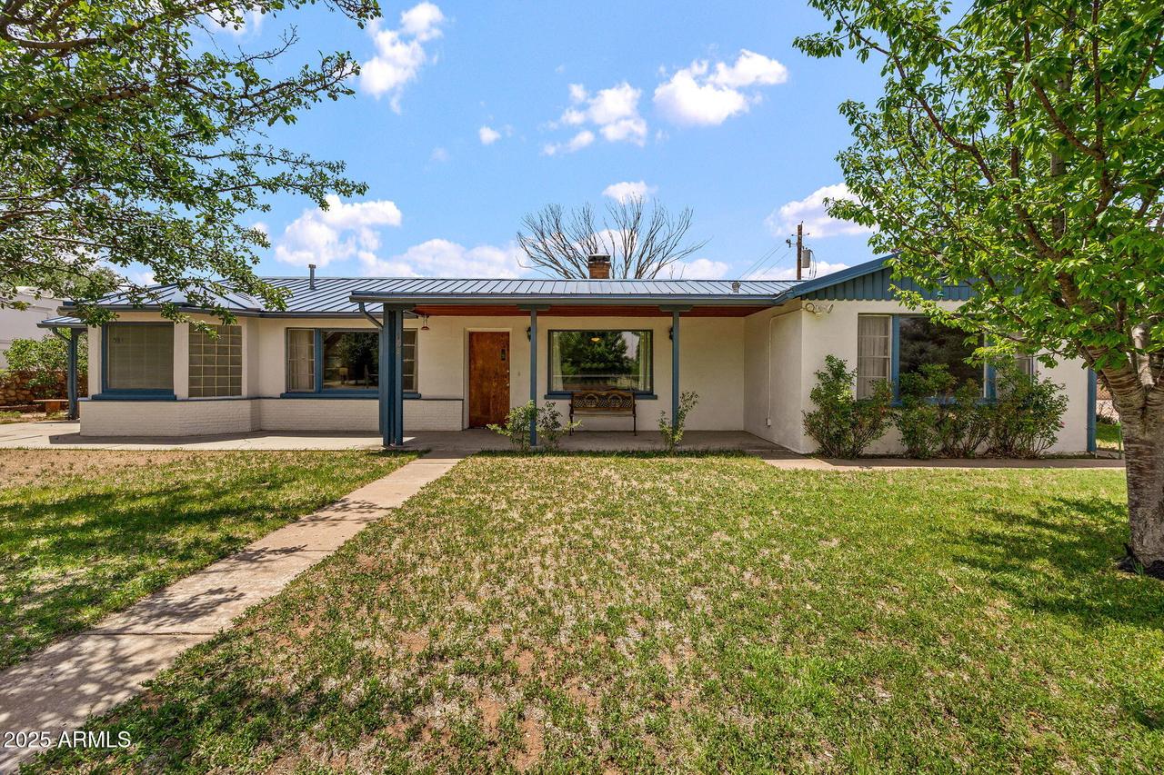 126 E Cattle Ln., Taylor, AZ 85939