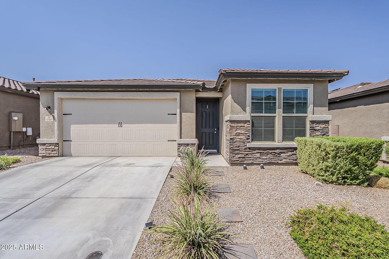 6566 E Via Arroyo Largo, Tucson, AZ 85756