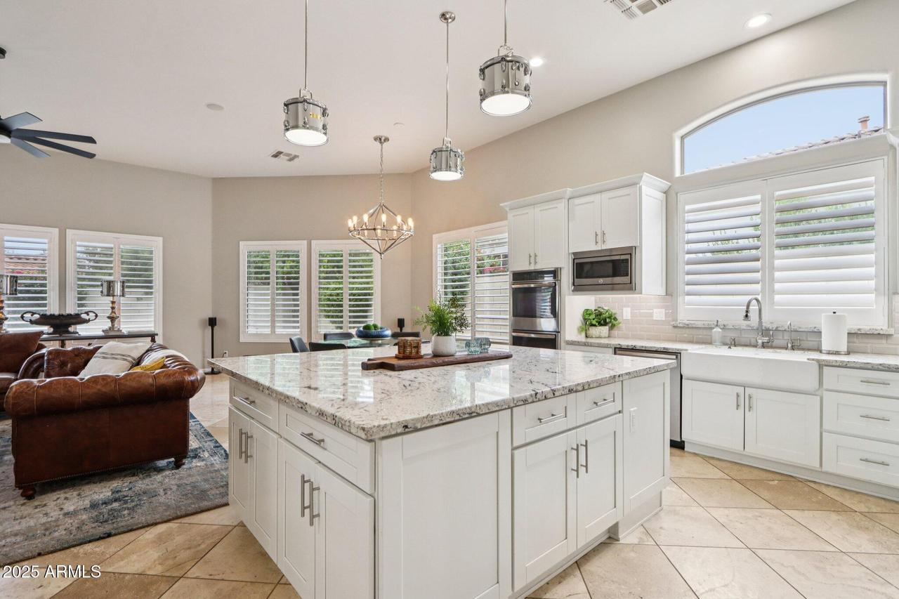 7673 E Calle De Las Brisas, Scottsdale, AZ 85255