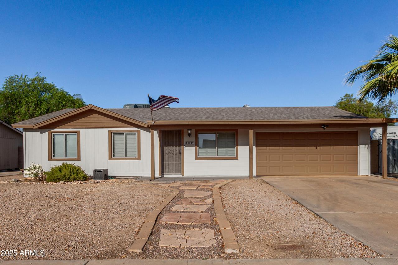 13209 N 42nd St., Phoenix, AZ 85032