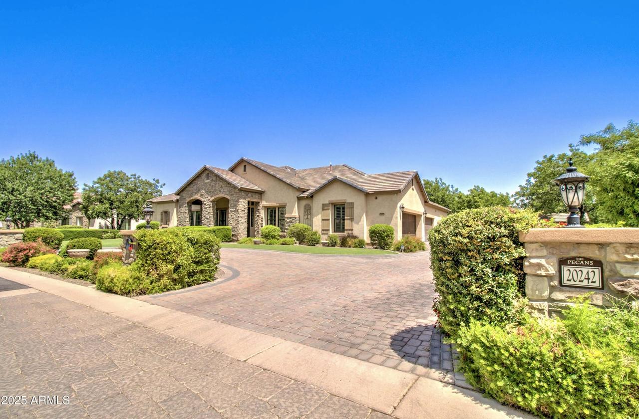 20242 E Sunset Ct., Queen Creek, AZ 85142