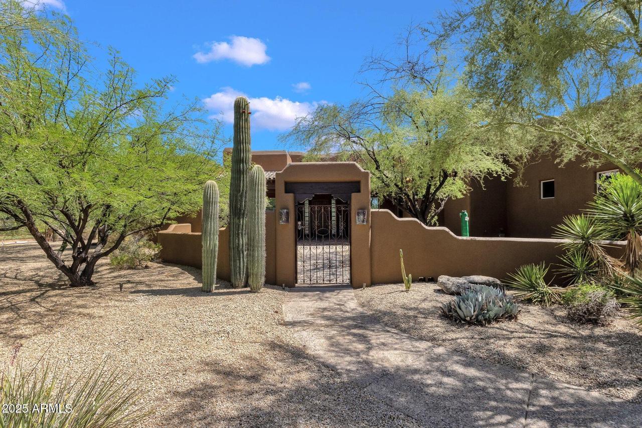 6111 E Red Bird Rd., Scottsdale, AZ 85266