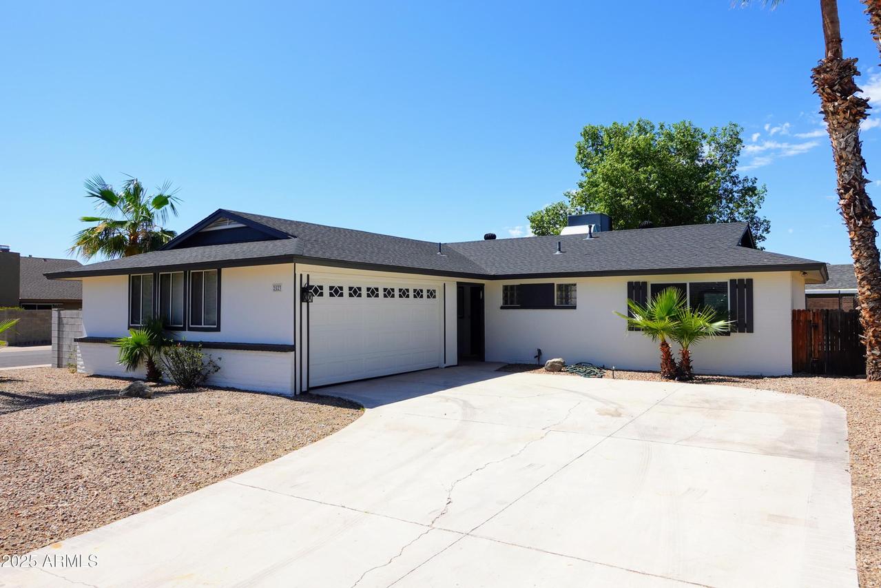 2523 E Larkspur Dr., Phoenix, AZ 85032